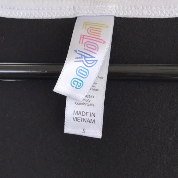 LulaRoe Perfect Tee like new - Picture 2 of 2